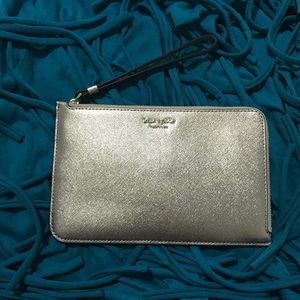NWT Kate Spade ♠️ L-Zip Wristlet/Wallet